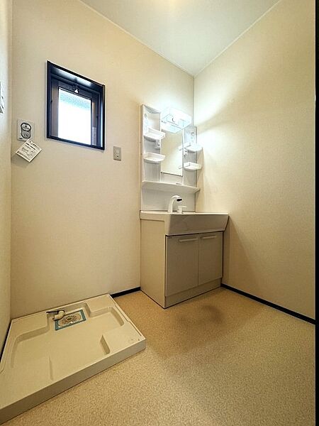 detached 茨城県古河市釈迦

地図を見る