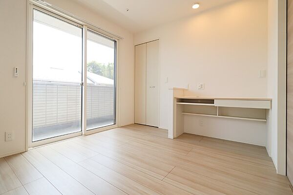 apartment 茨城県古河市下辺見
地図を見る