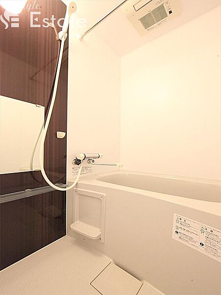 画像6:バスルーム　浴室換気乾燥機付　同仕様内装
