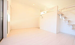 ディアマンテ 102 1階1SKのリビング/ダイニング