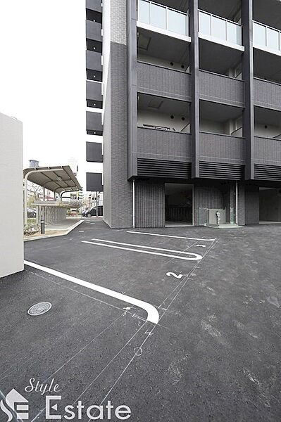 画像22:平面駐車場