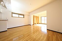 ラトレ白鳥 101 1階1LDKのリビング/ダイニング