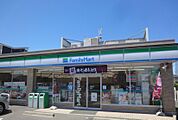 ファミリーマート 名西枇杷島店（559m）