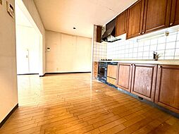 グリーンヒル寺田 4LDKのリビング/ダイニング