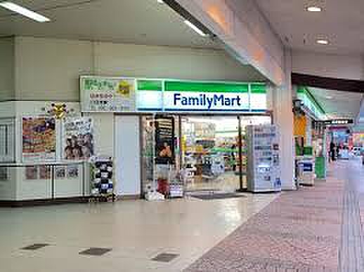 画像3:ファミリーマート JR二日市駅店（440m）