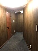 静かな内廊下