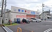 ウエルシア茨木若園店 190m