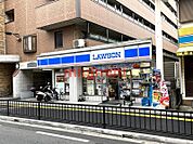 ローソン日の出町店 267m