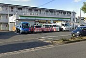 ファミリーマート高槻岡本町店 1063m