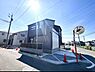 外観：家づくりへの想いが設計に表れています。住み心地のために工夫された造り辺環境には便利な設備が点在し、毎日の暮らしを快適にしてくれる邸宅です。
