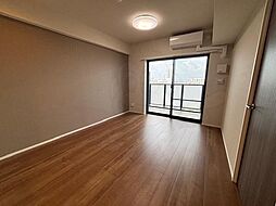 KSS Isoji 8階2LDKのリビング/ダイニング