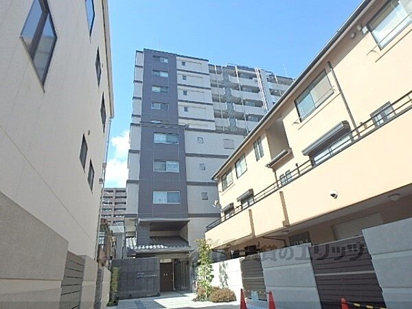 アベニール三条油小路 ｜京都府京都市中京区三条油小路町(賃貸マンション2LDK・4階・47.83㎡)の写真 その1