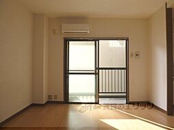 メゾン大垣 201 2階1Kのリビング/ダイニング