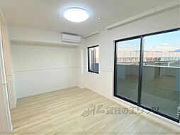 JR草津線 手原駅 徒歩4分の賃貸アパート 3階1LDKのリビング/ダイニング