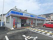 ローソン　栗東市綣5丁目店まで120メートル