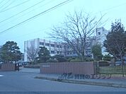 堅田小学校まで1000メートル