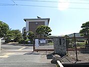 滋賀県立野洲高等学校まで1300メートル