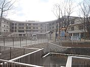 守山幼稚園まで900メートル