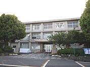 志賀中学校まで4300メートル