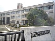 葉山中学校まで1700メートル