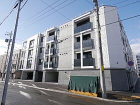 Ｓ－ＲＥＳＩＤＥＮＣＥ元町ａｌｅｃｔｒａ  ｜ 北海道札幌市東区北二十四条東16丁目（賃貸マンション1LDK・1階・35.19㎡） その1