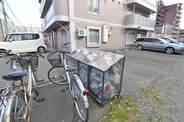 その他