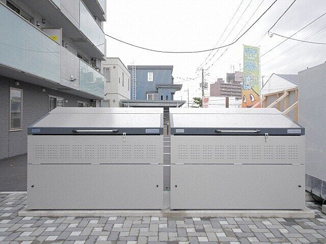 その他