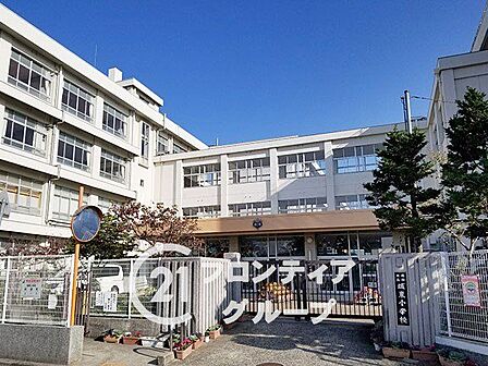 姫路市立城東小学校 徒歩11分。 820m