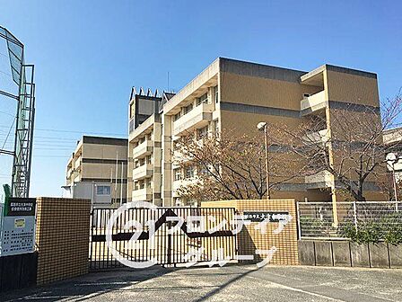 姫路市立大津中学校 徒歩10分。 750m