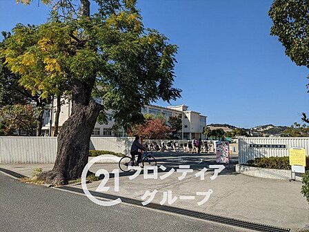 高砂市立米田小学校 徒歩7分。 520m