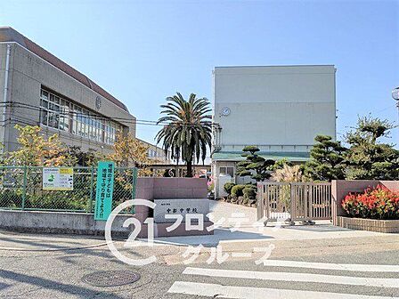 加古川市立中部中学校 徒歩18分。 1410m
