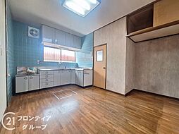 居間