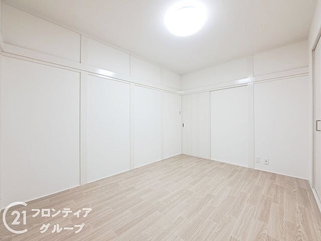 室内 東大阪市御厨西ノ町1丁目