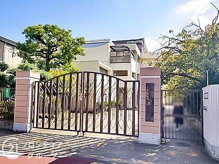 八尾市立成法中学校 徒歩14分。 1110m