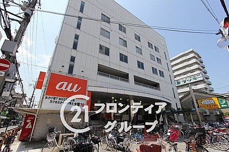 ラッキー鴻池店 徒歩2分。 160m