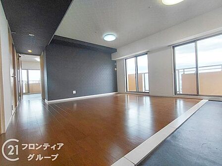住まい選びは、価格や立地だけでなく、将来の暮らし方まで含めて考えることが大切です。今の段階で気になっていることを、まずスタッフに話してみてください