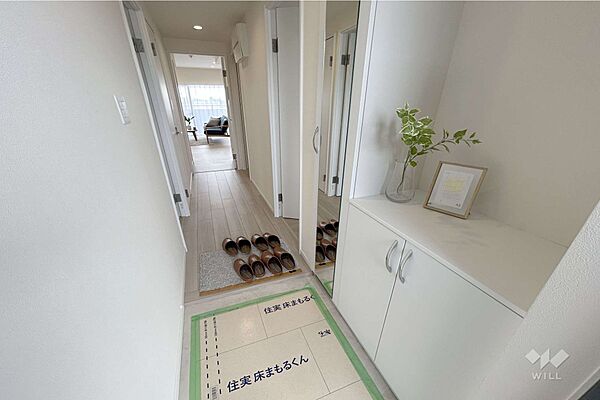 玄関を拡大表示