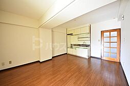 カンフォート流山 2階1LDKのリビング/ダイニング