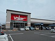 スーパー「バロー笹部店まで656m」