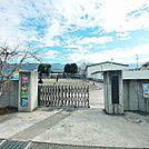 小学校「松本市立清水小学校まで762m」