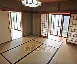 居間