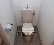 清潔感のあるトイレです