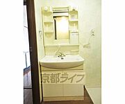 使い勝手のいい洗面台です・