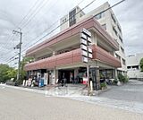 草津市役所前郵便局まで683m