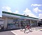周辺：ファミリーマート京都宇治弐番店まで600m