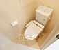 トイレ：ウォシュレットトイレになります。