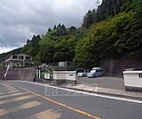 高雄中学校まで95m 国道162号線周山街道沿いにあります。近くに高雄小学校もあります。