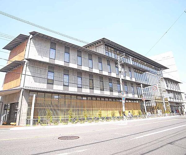 画像27:京都市上京区役所まで689m 区役所の社員さんが困ったことに優しく対応してくれます。