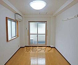 京都市営烏丸線 丸太町駅 徒歩11分の賃貸アパート 1階1Kのリビング/ダイニング