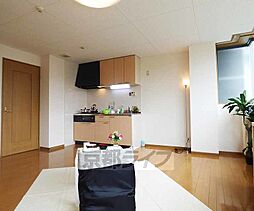 京阪本線 神宮丸太町駅 徒歩4分の賃貸マンション 3階1LDKのリビング/ダイニング